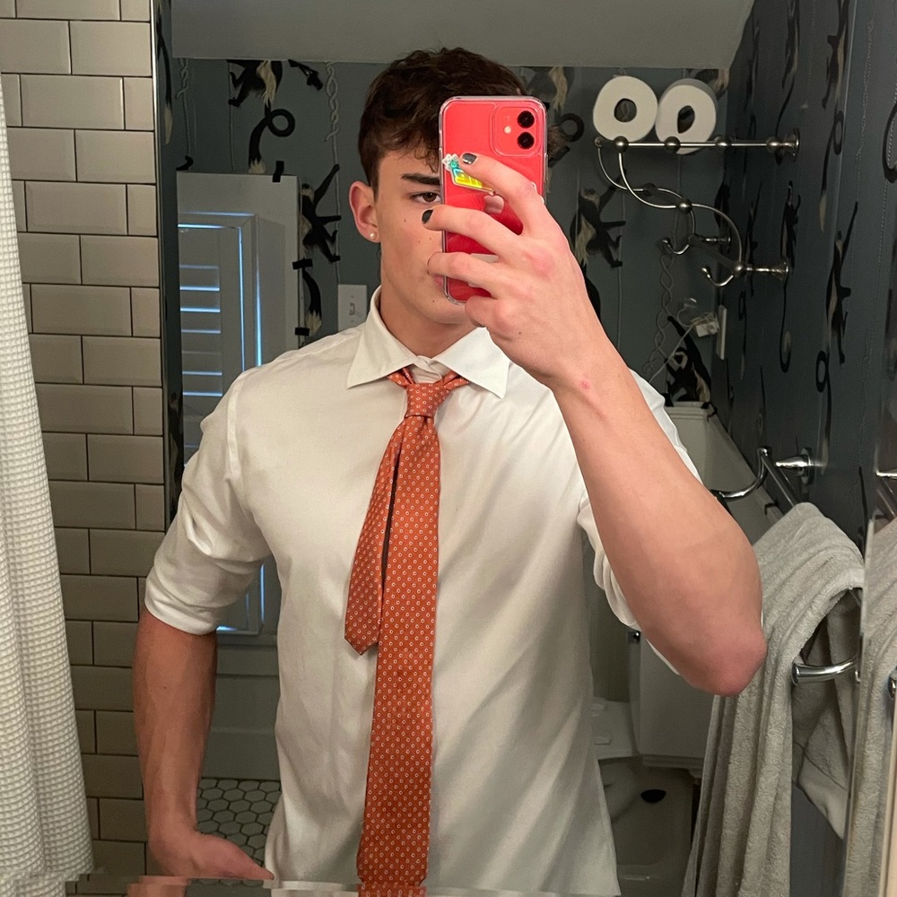 Orange dockers tie